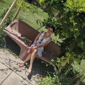 Meet your Posher, Beatriz